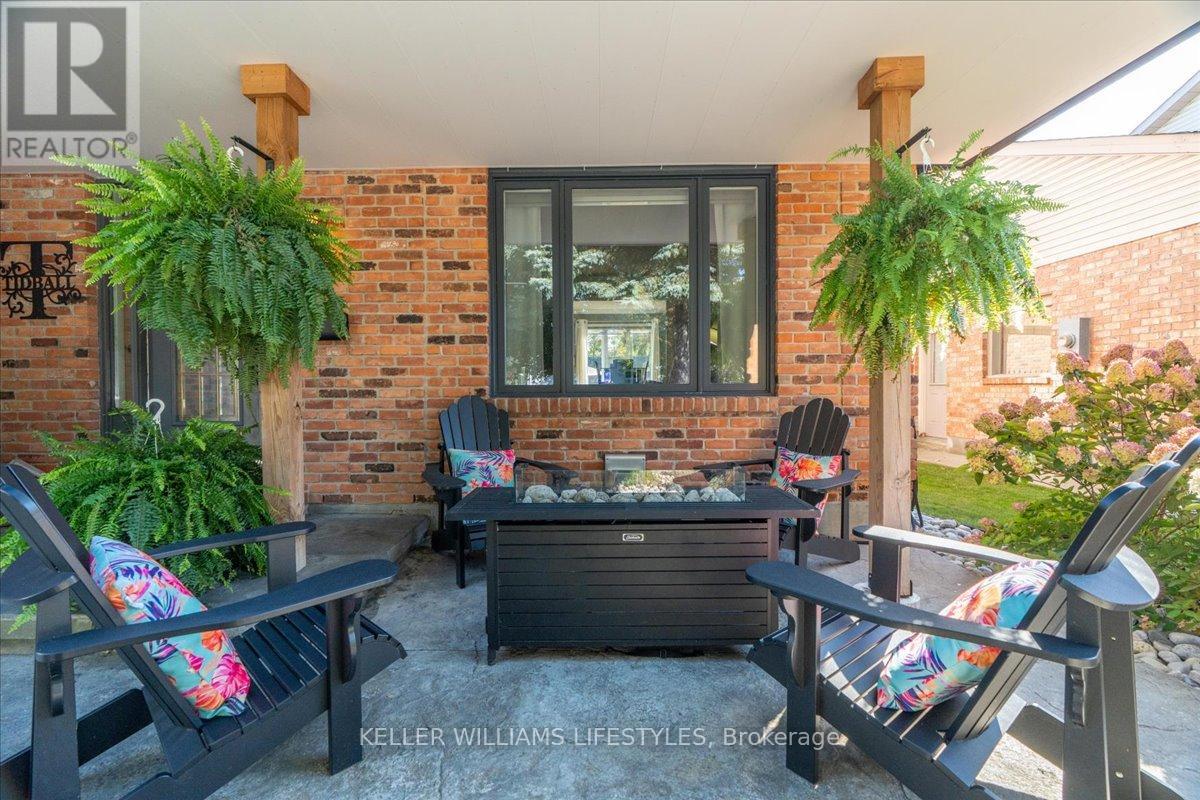 1879 Westgrove Drive Property Photo 6