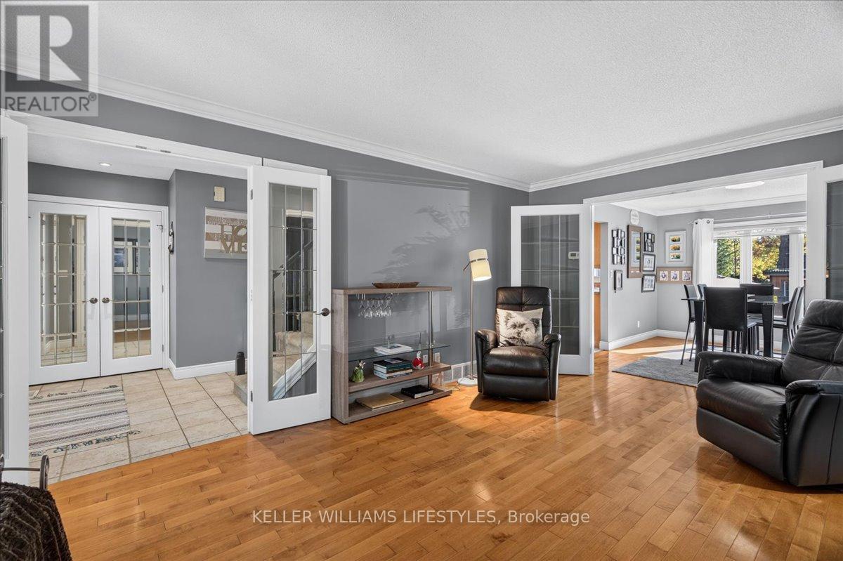 1879 Westgrove Drive Property Photo 7