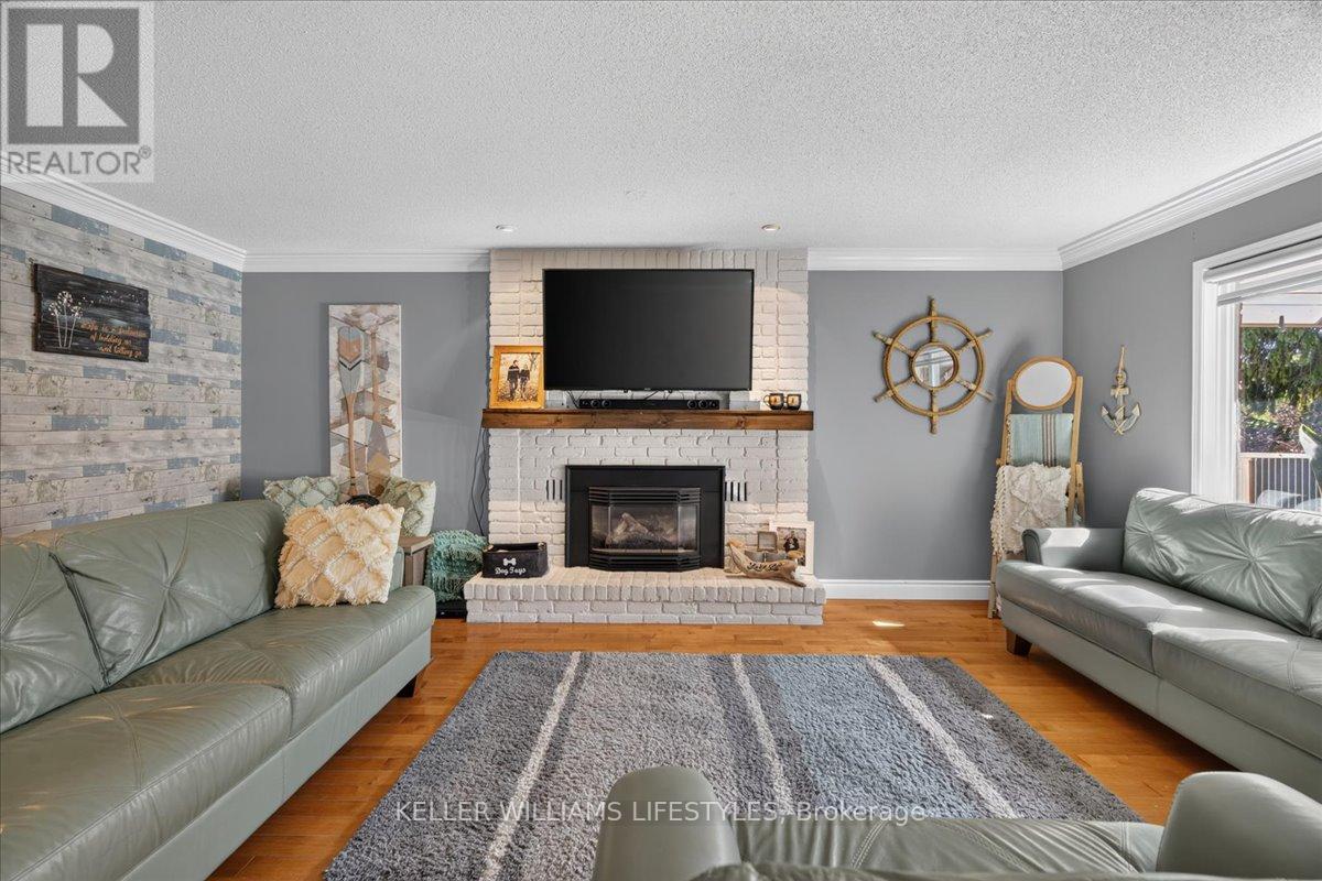 1879 Westgrove Drive Property Photo 15