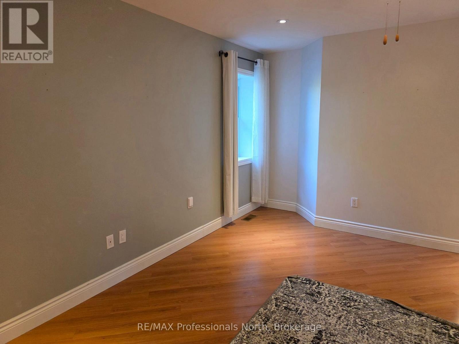 317 Falcon Road Property Photo 17