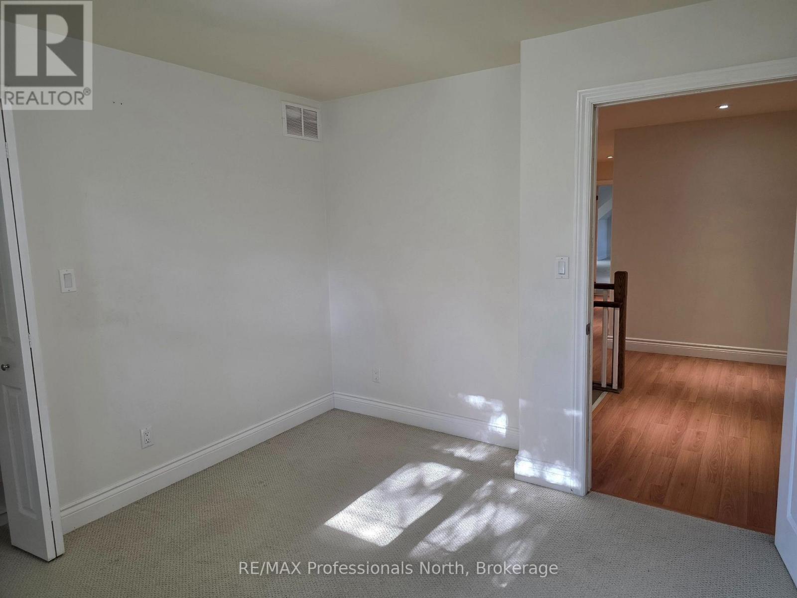 317 Falcon Road Property Photo 33