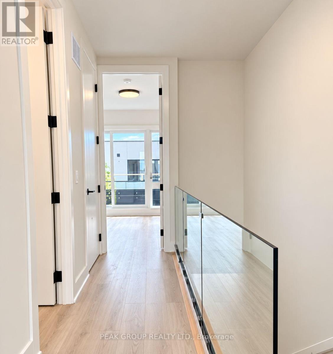 83 Everett Common Property Photo 14
