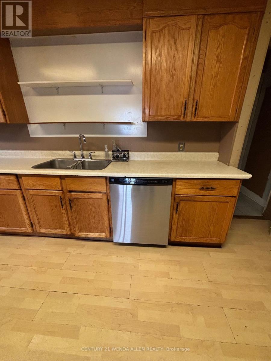 756 Cedar Street Property Photo 8