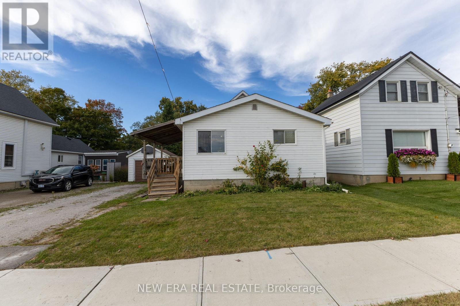 276 Upper Queen Street Avenue Property Photo 4