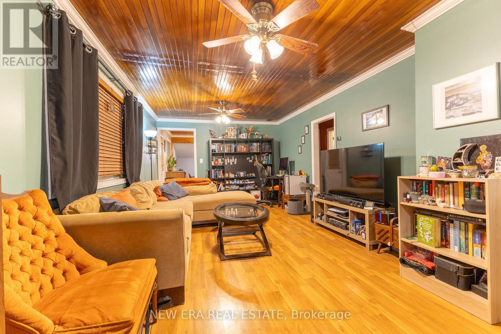 276 Upper Queen Street Avenue Property Photo 7