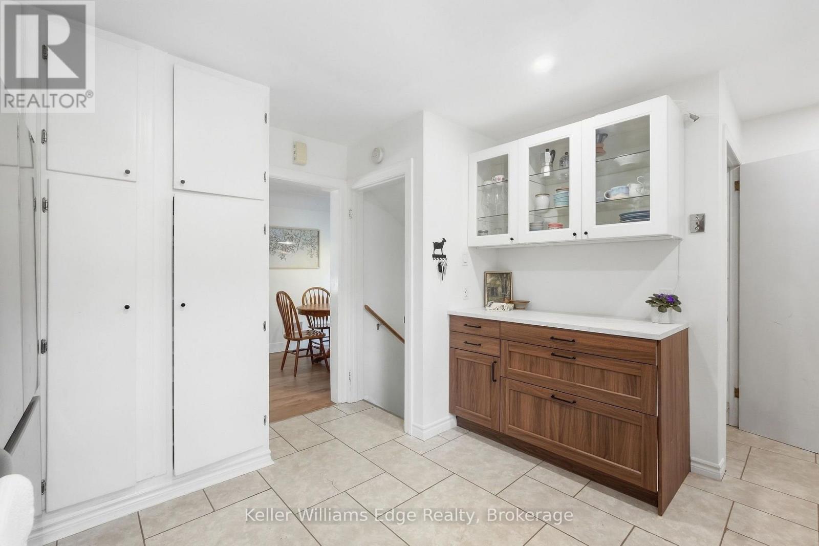 240 Bendamere Avenue Property Photo 17