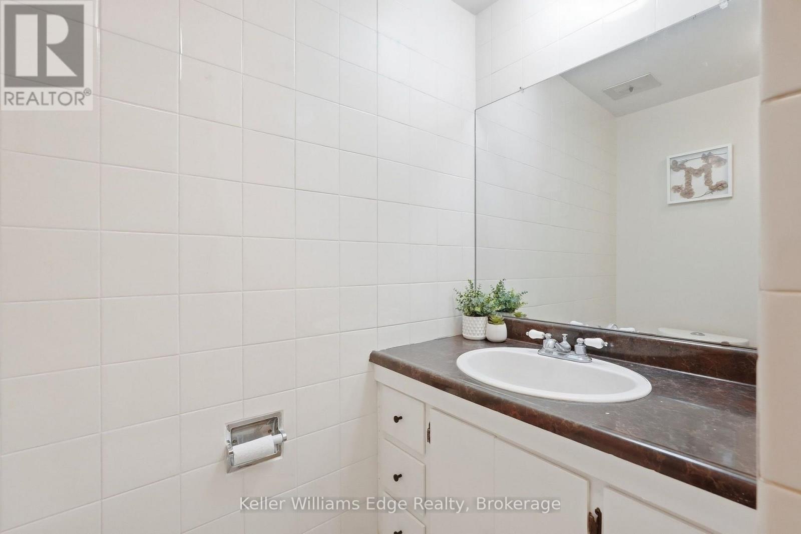 240 Bendamere Avenue Property Photo 37