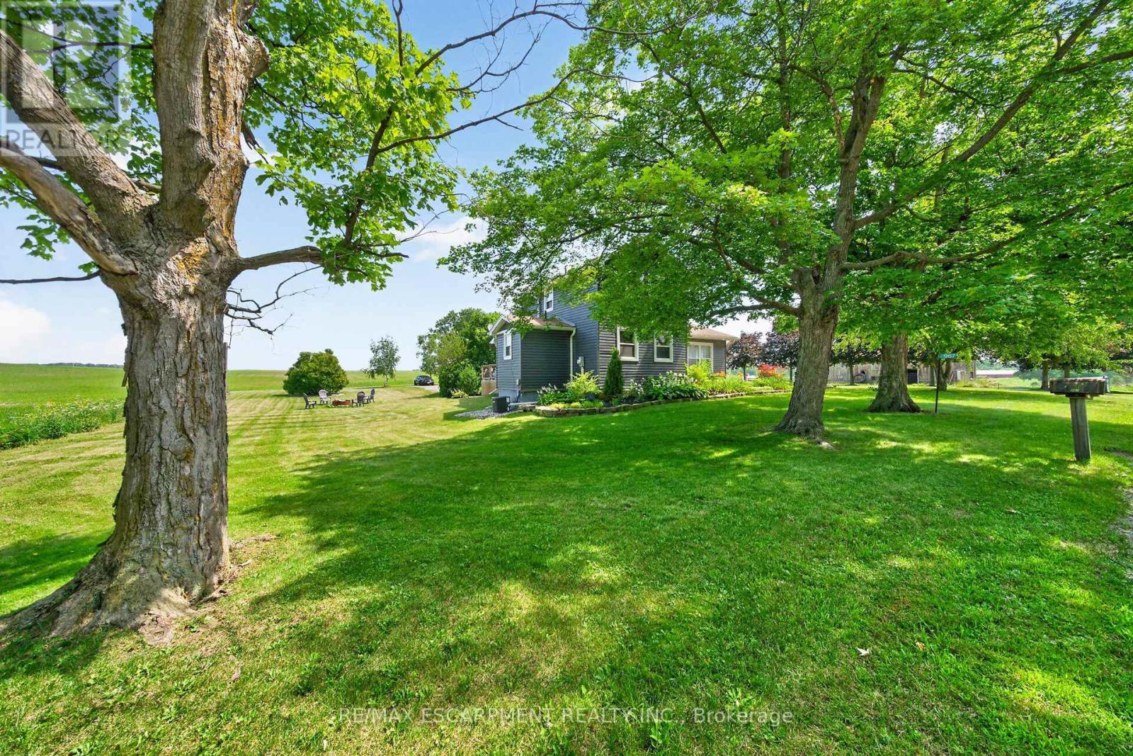 967 4th Line Property Photo 6