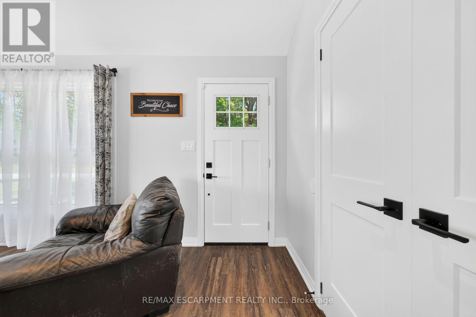 967 4th Line Property Photo 8
