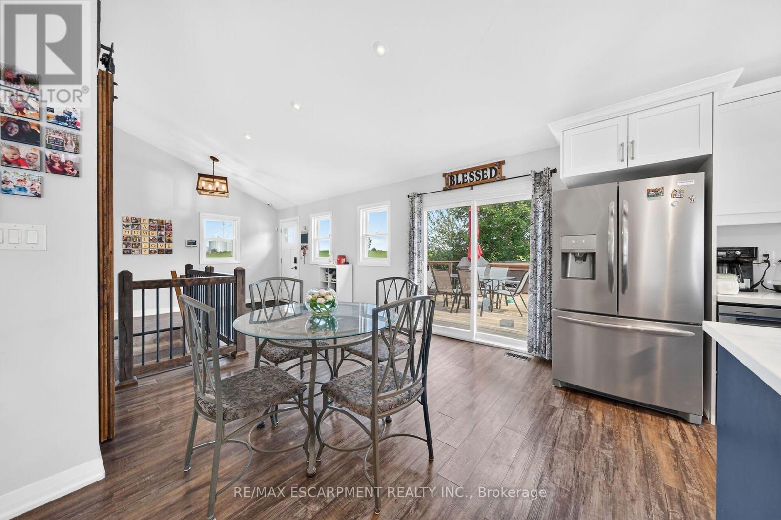 967 4th Line Property Photo 19