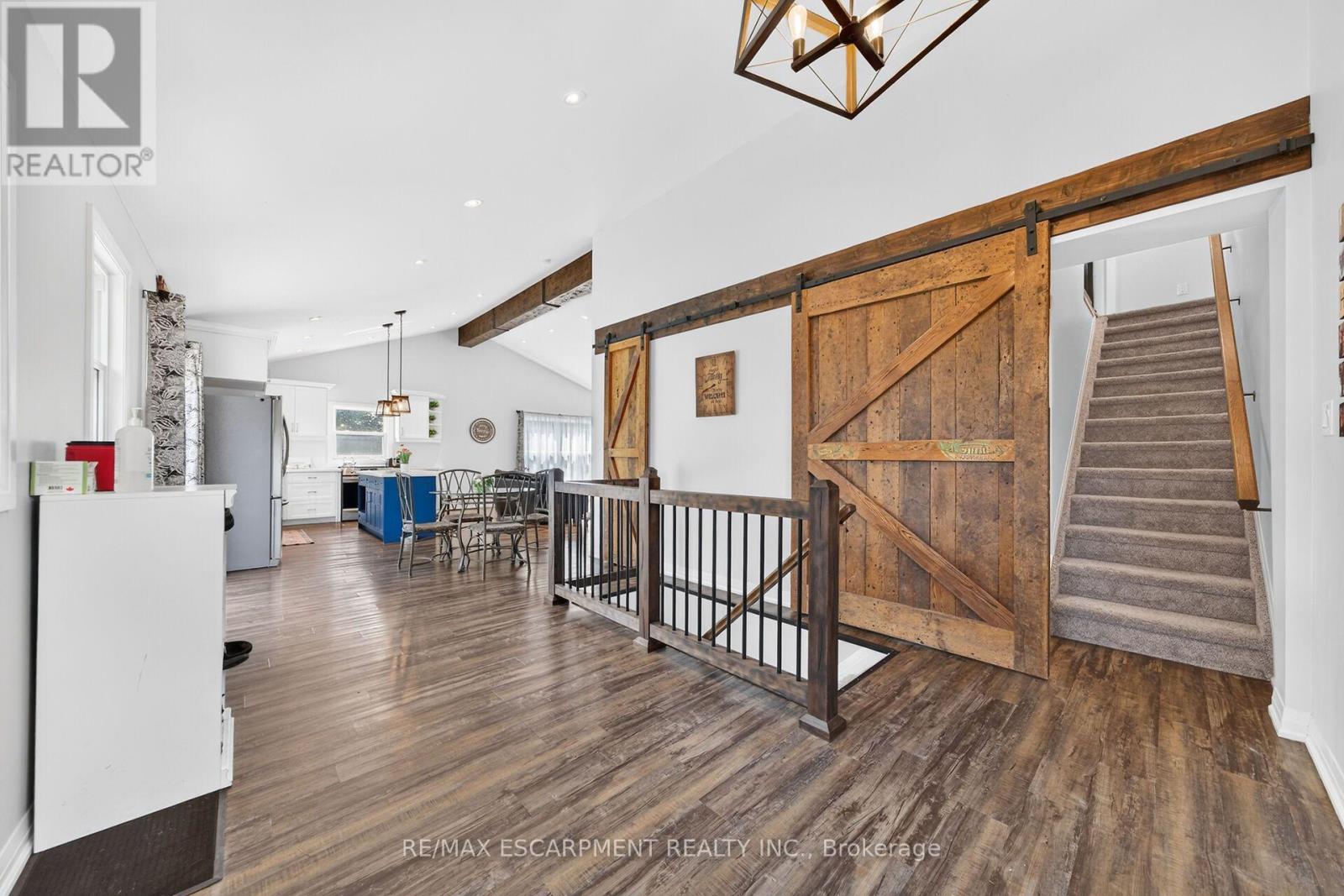 967 4th Line Property Photo 21