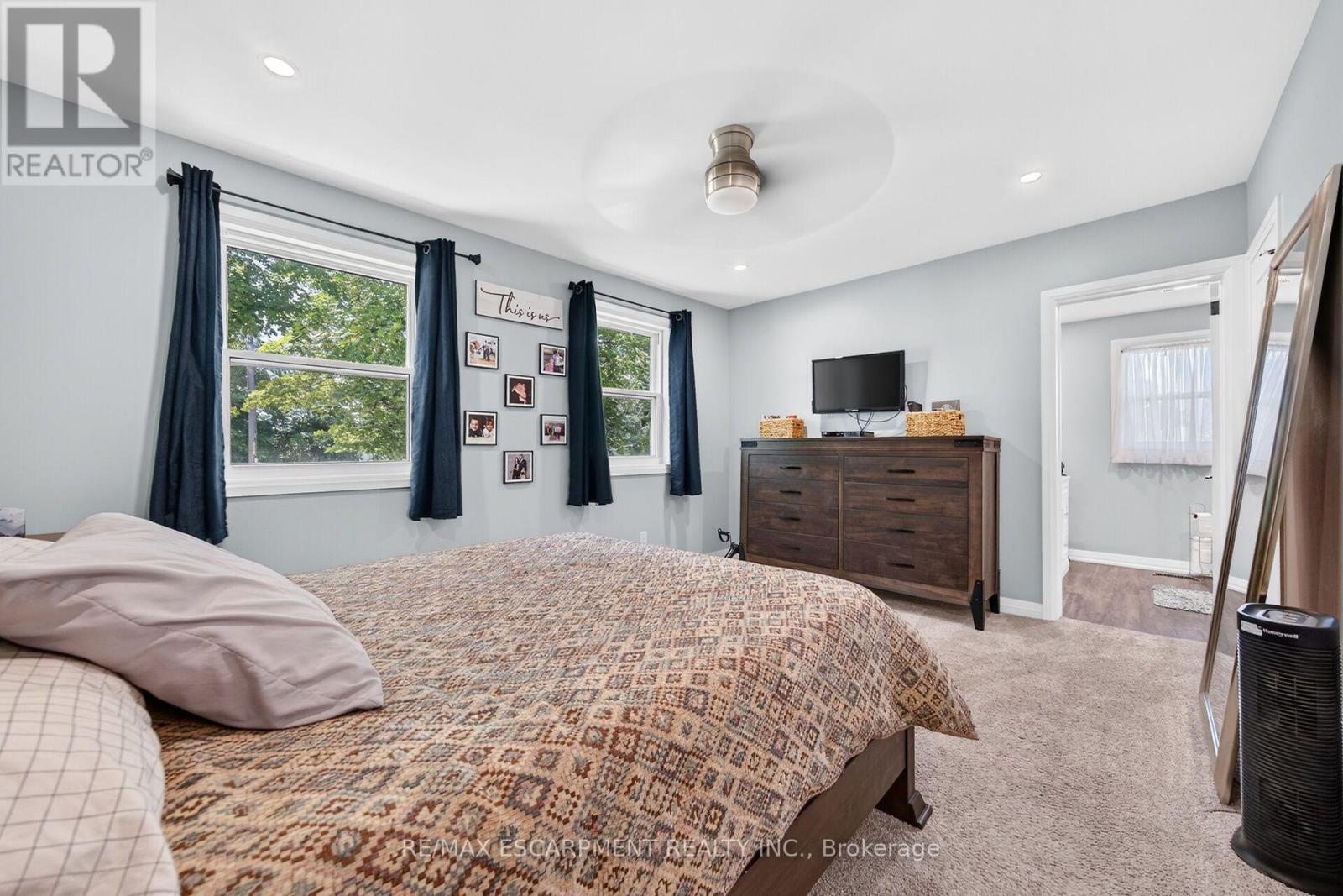967 4th Line Property Photo 25