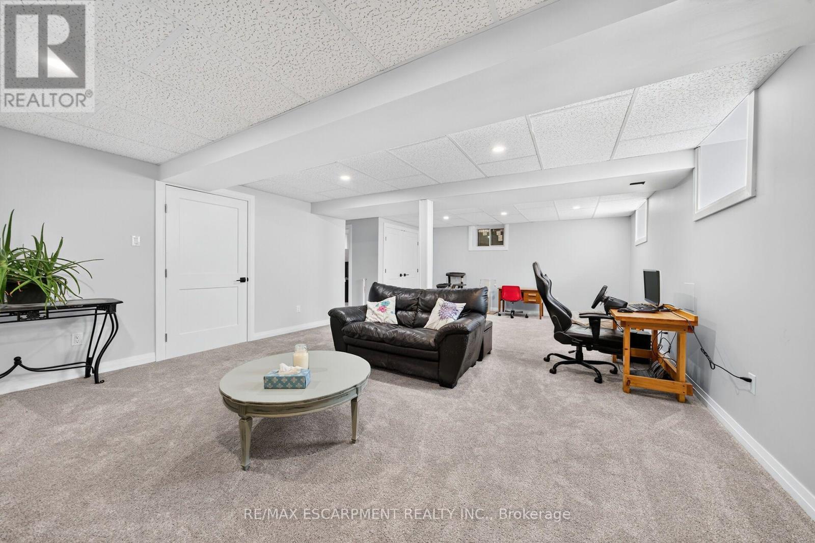 967 4th Line Property Photo 39
