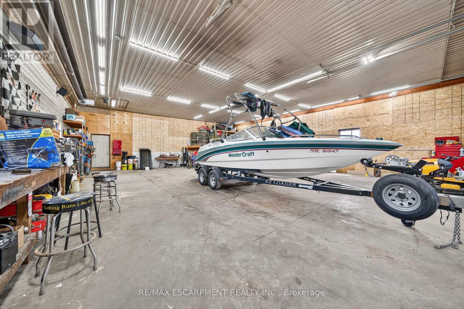 967 4th Line Property Photo 40