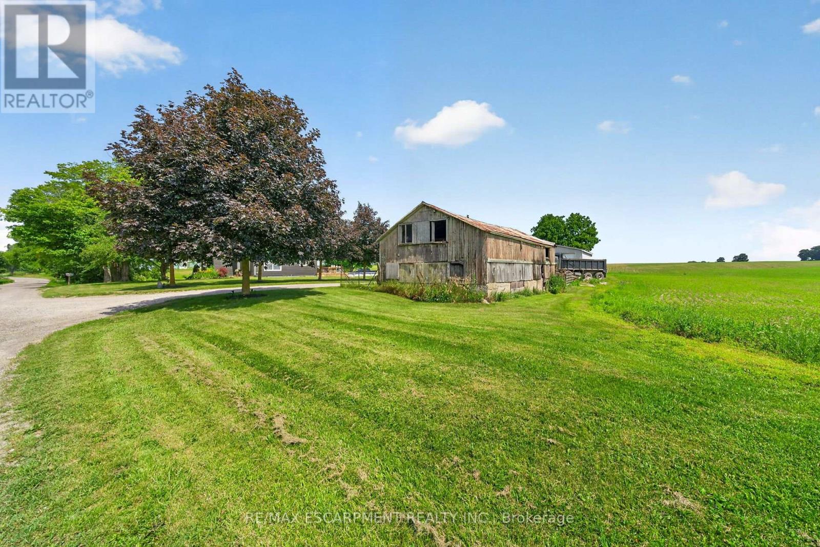 967 4th Line Property Photo 42