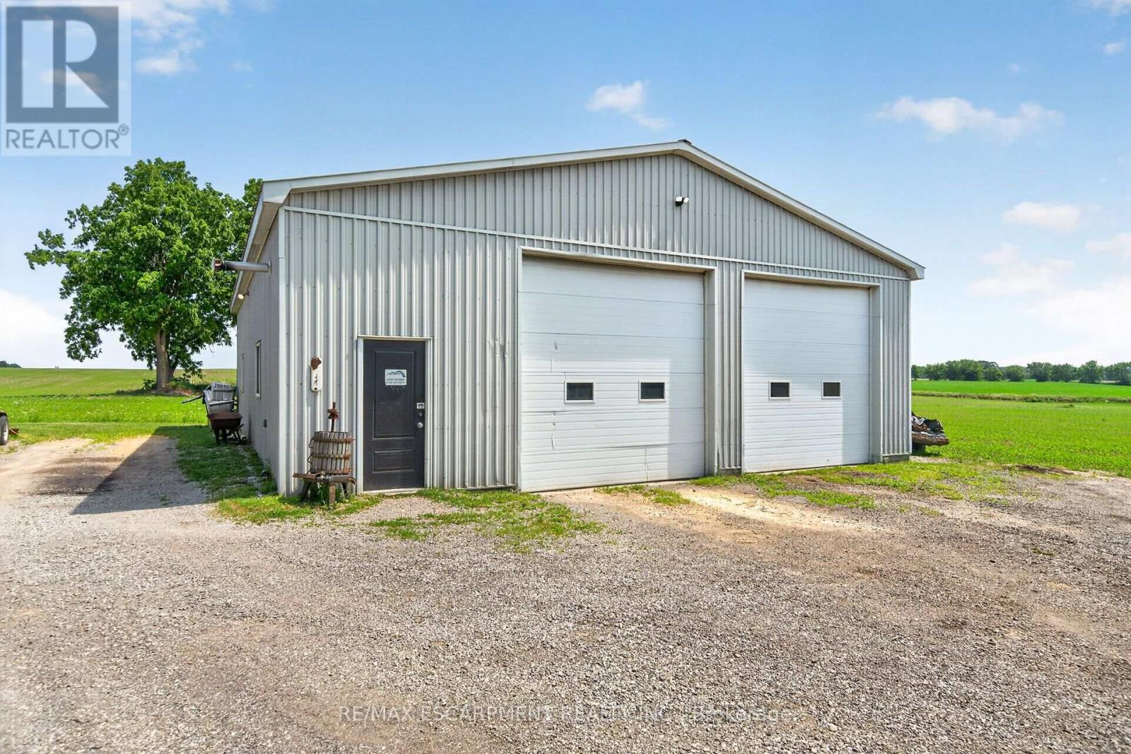 967 4th Line Property Photo 49