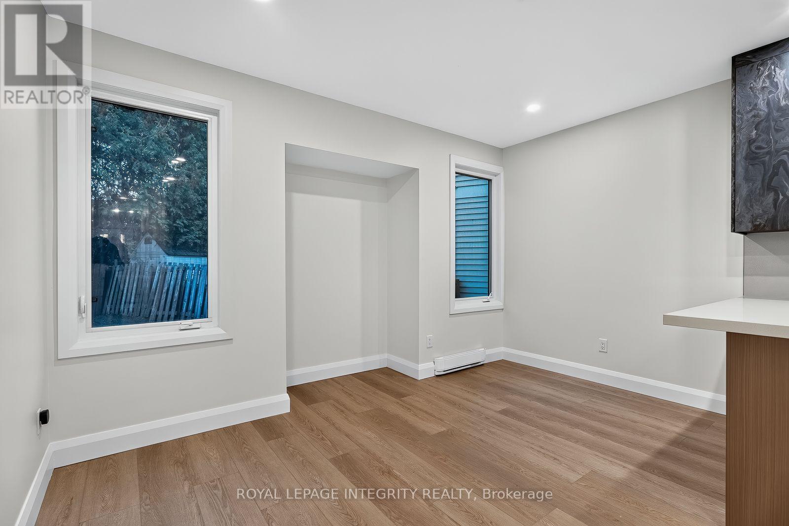 B - 775 Kingfisher Crescent Property Photo 10