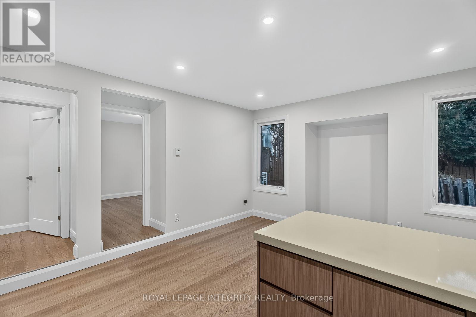 B - 775 Kingfisher Crescent Property Photo 17