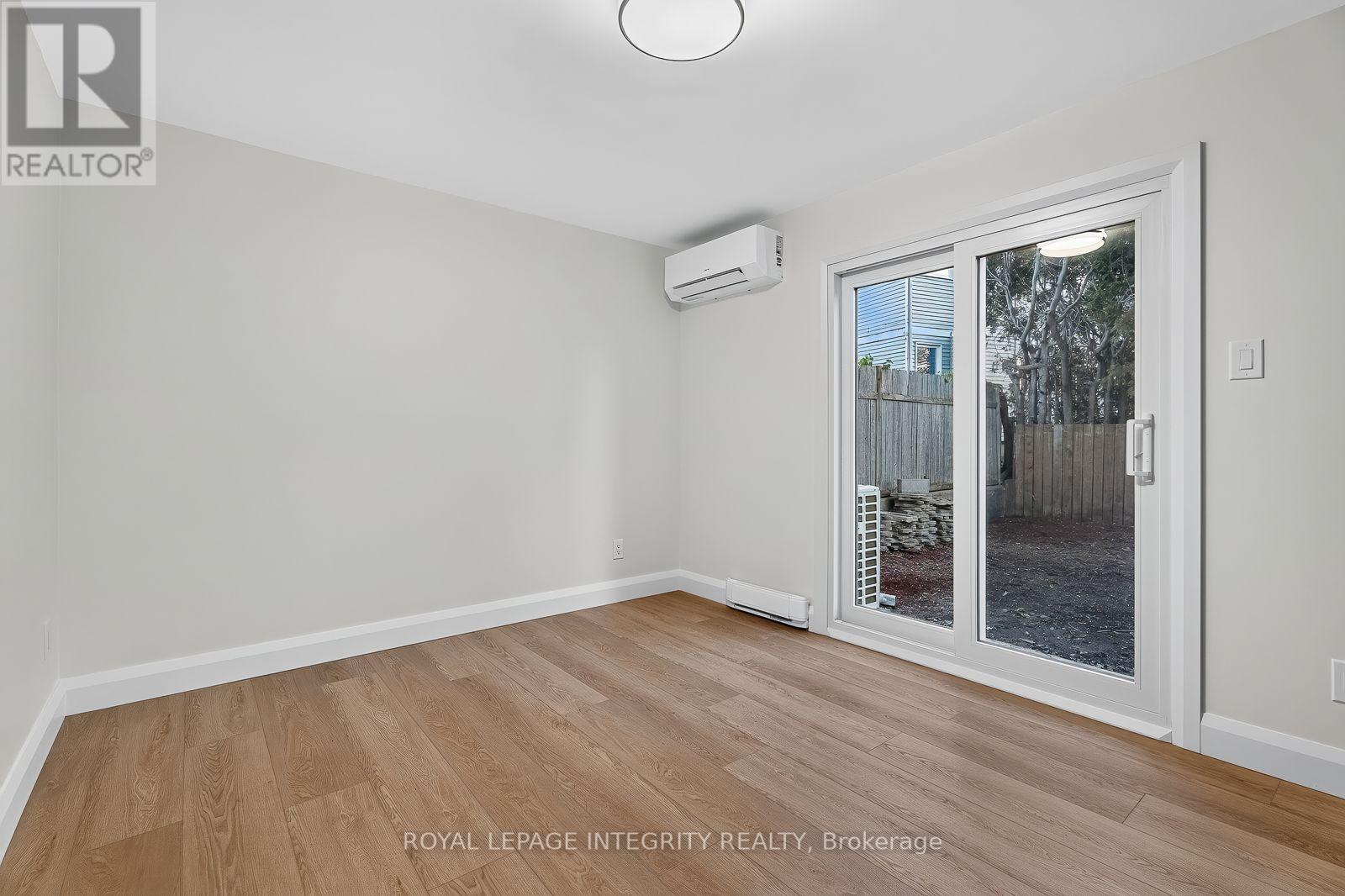 B - 775 Kingfisher Crescent Property Photo 18