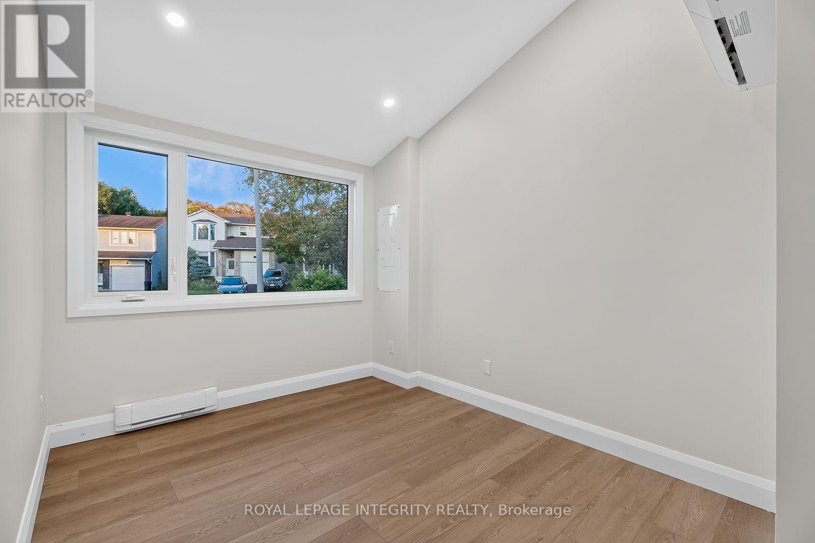 B - 775 Kingfisher Crescent Property Photo 21