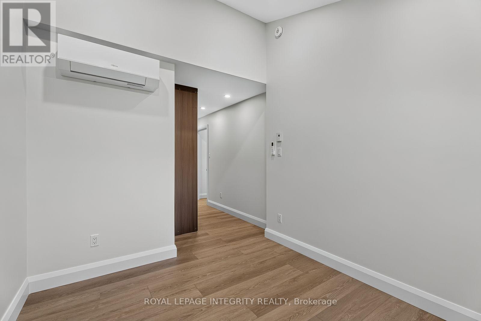 B - 775 Kingfisher Crescent Property Photo 22