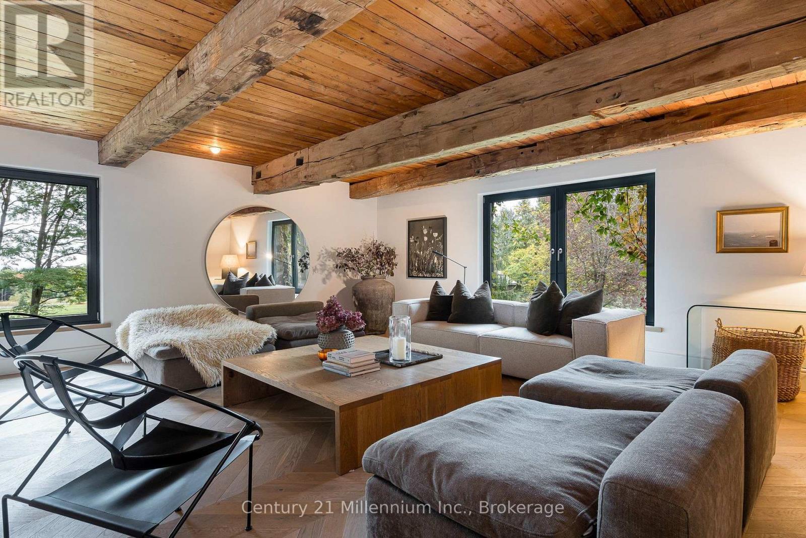 516557 7th Line Property Photo 15