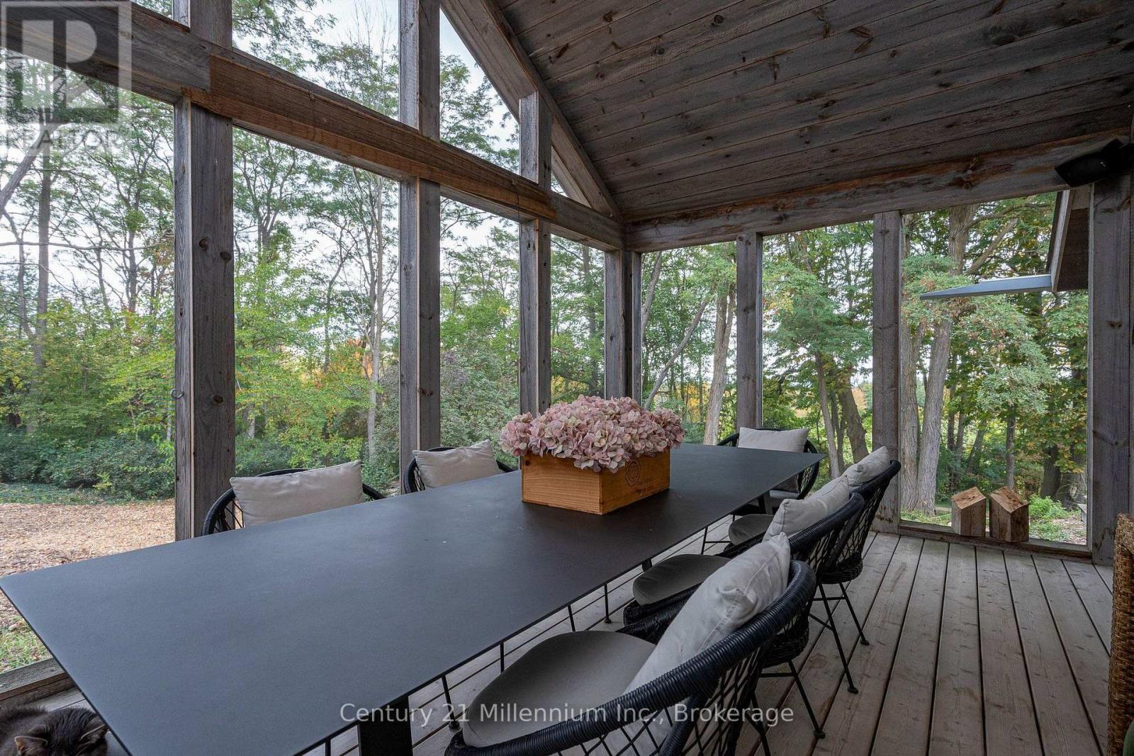 516557 7th Line Property Photo 18