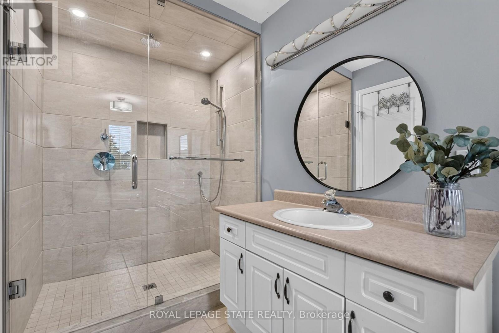 28 Holkham Avenue Property Photo 30
