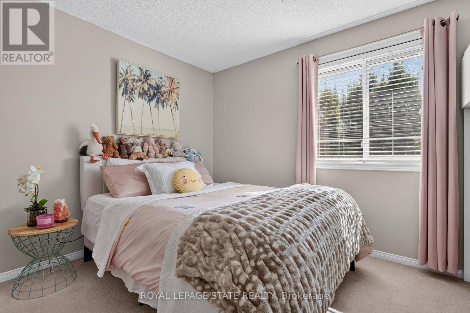 28 Holkham Avenue Property Photo 35
