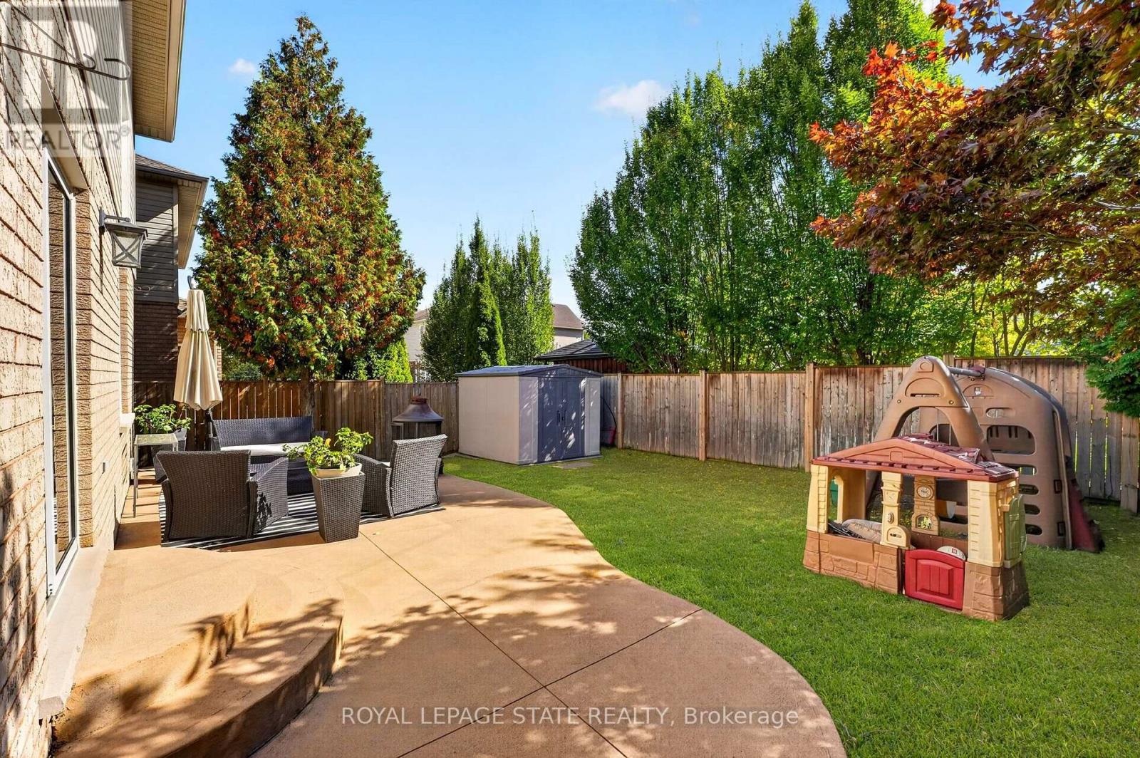 28 Holkham Avenue Property Photo 42