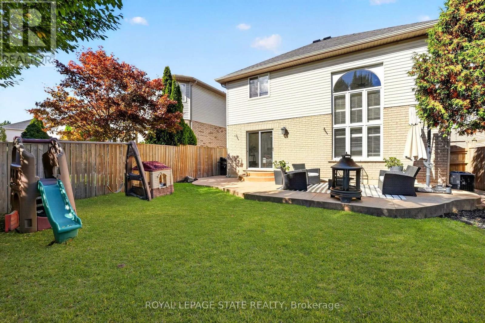 28 Holkham Avenue Property Photo 45