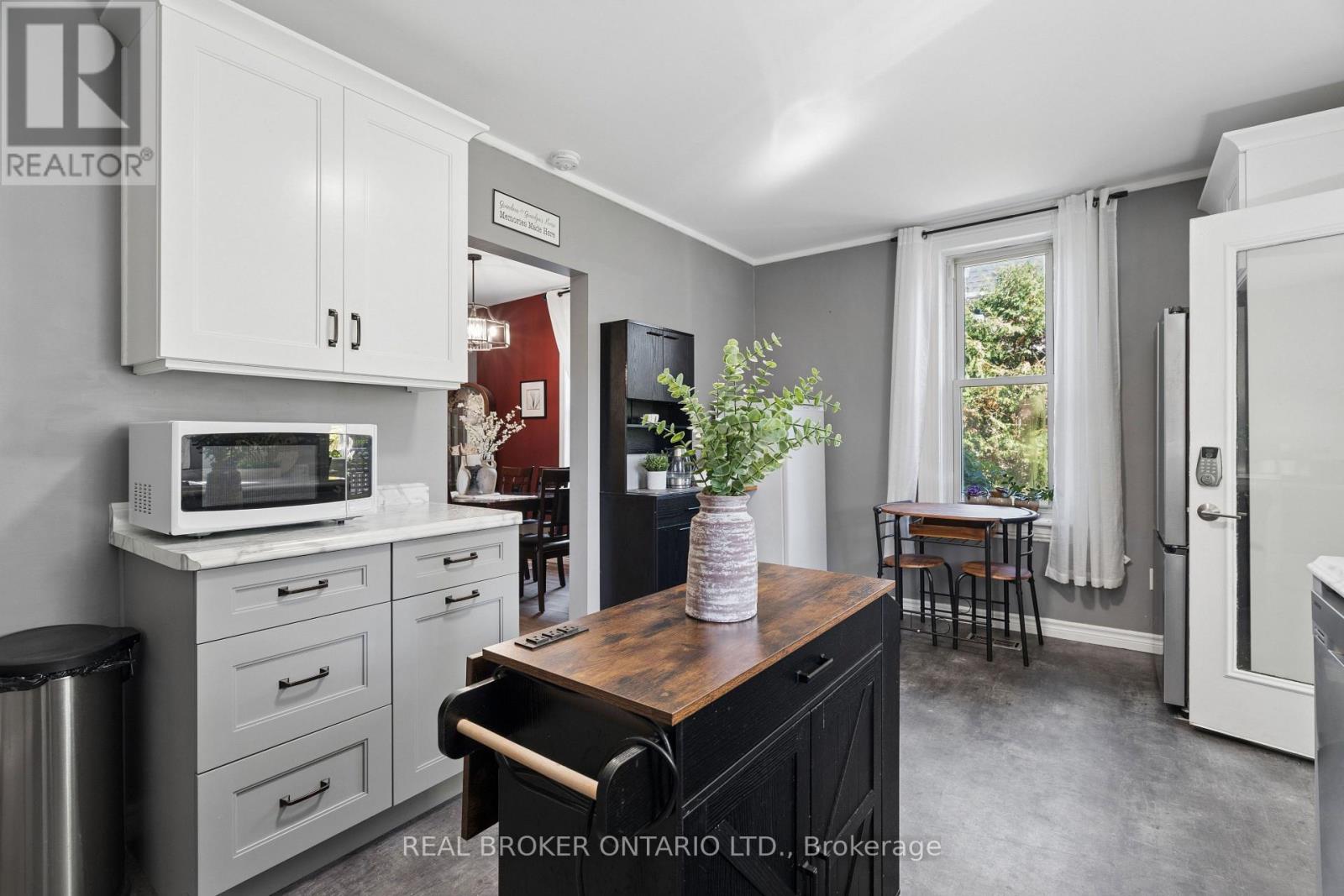 324 Daly Street Property Photo 18