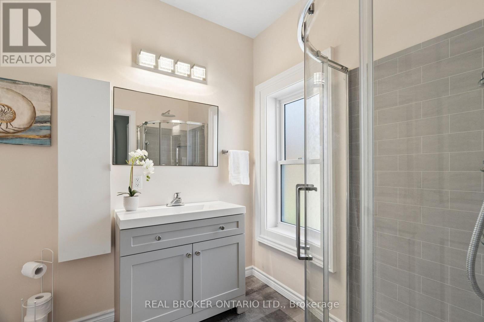 324 Daly Street Property Photo 28