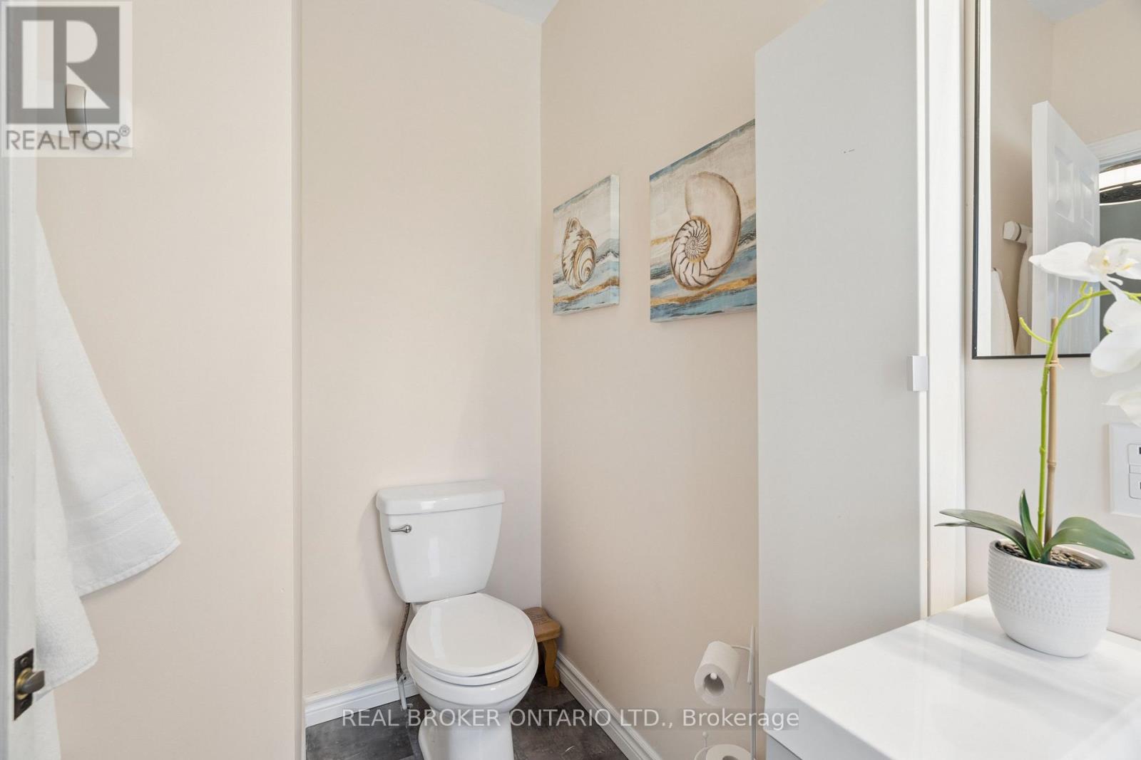 324 Daly Street Property Photo 30