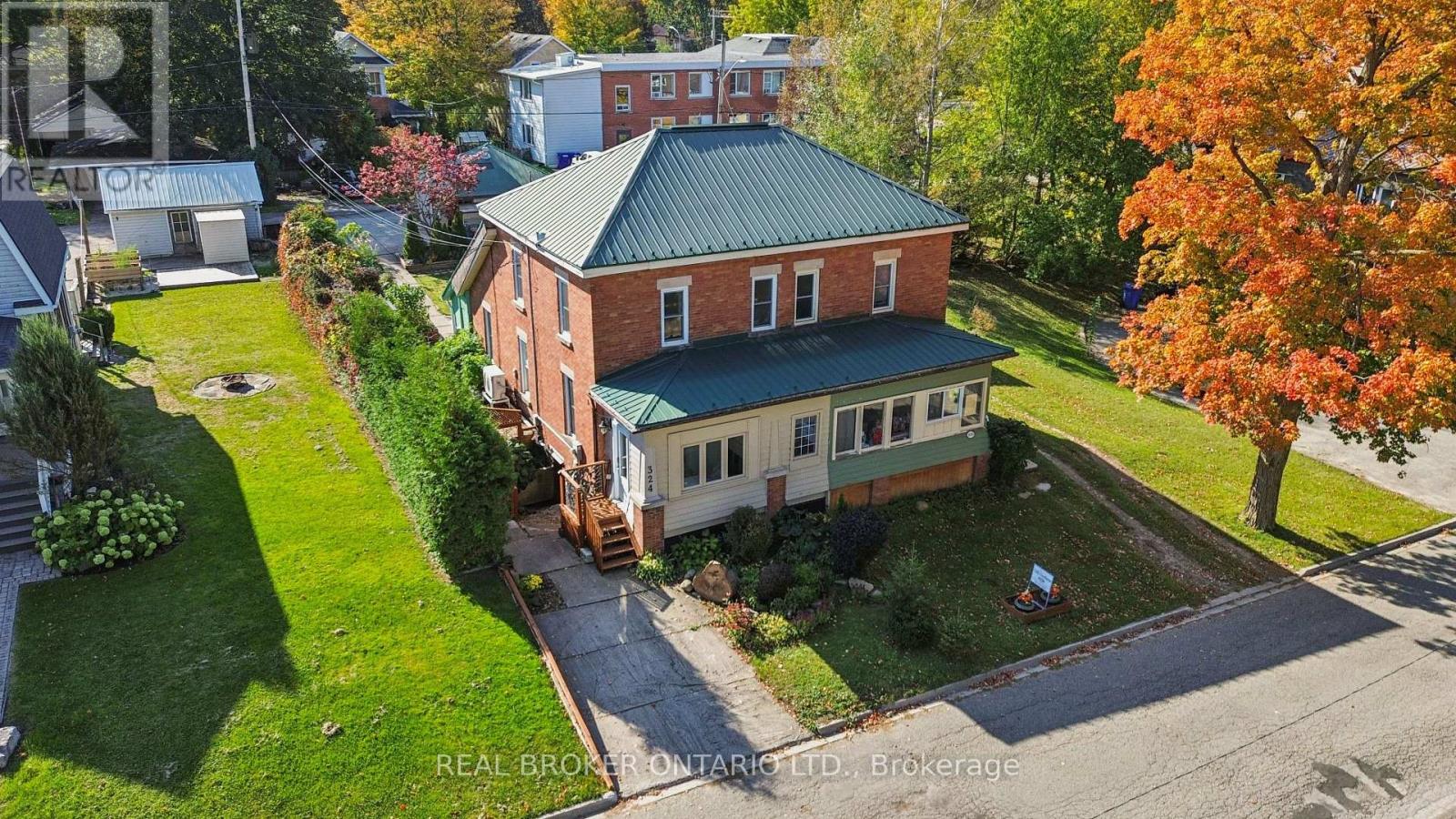 324 Daly Street Property Photo 42