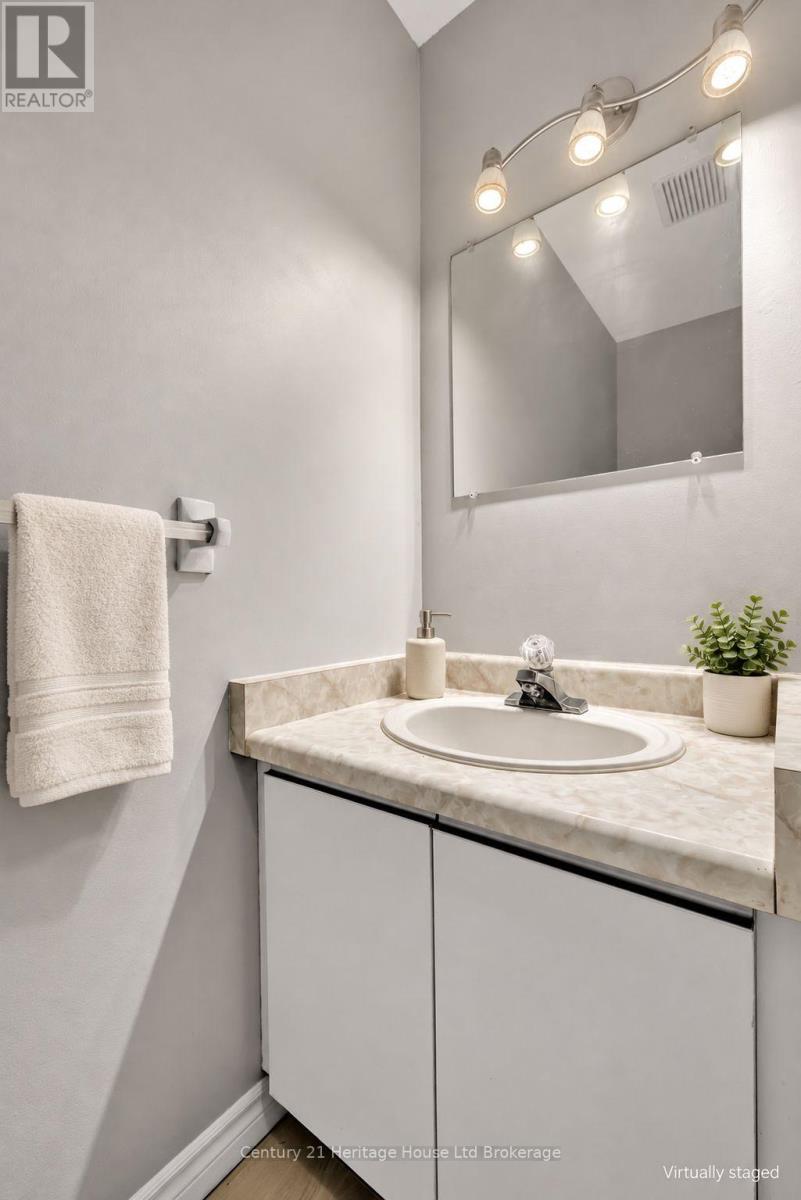 2 - 1135 Nellis Street Property Photo 13