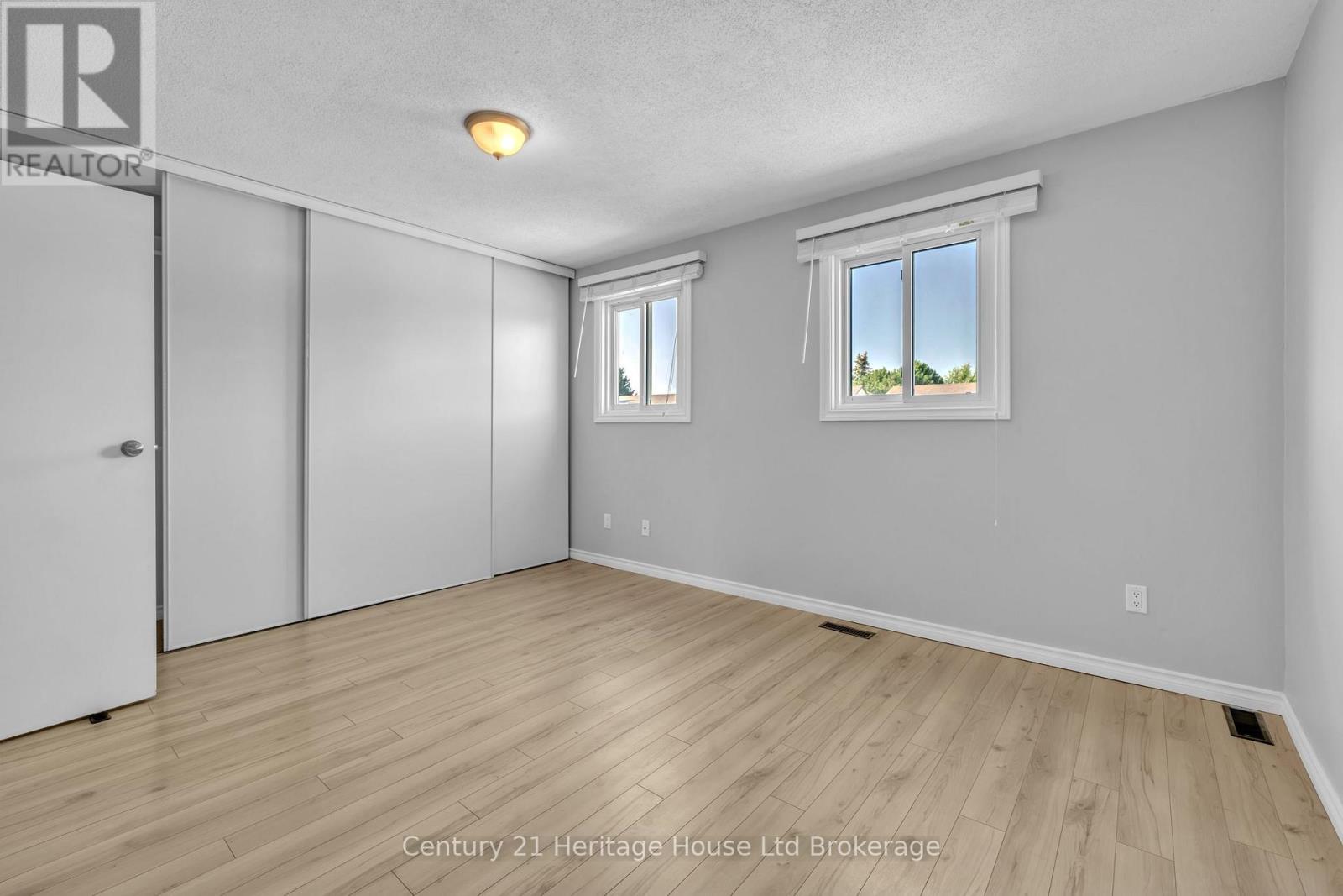 2 - 1135 Nellis Street Property Photo 17