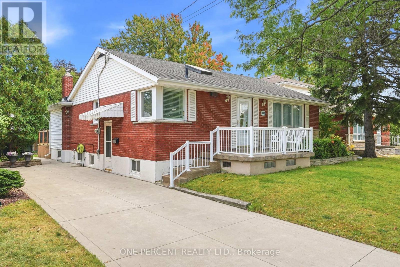 137 TERRACE DRIVE Property Photo 1
