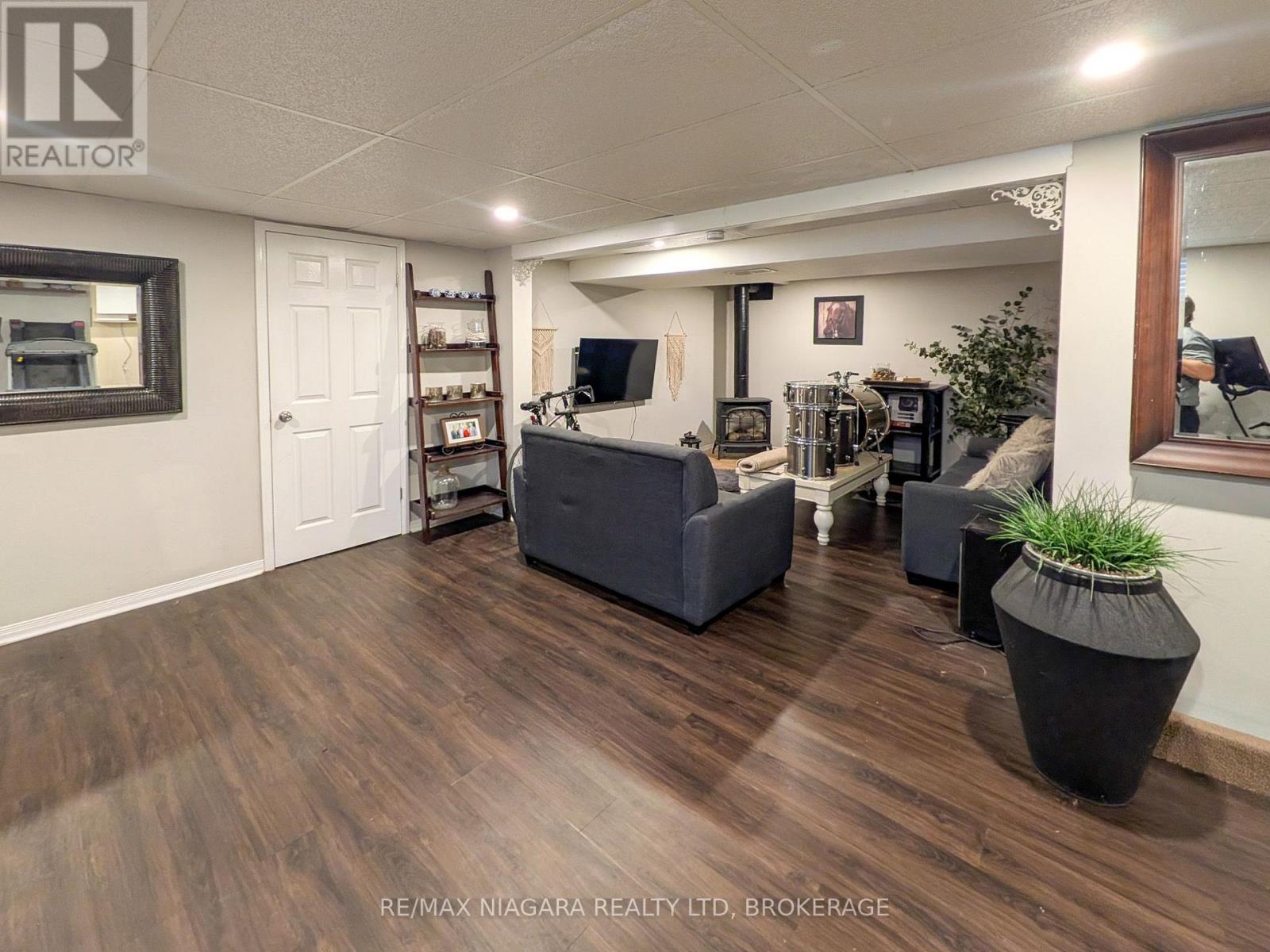 8610 Furlong Avenue Property Photo 15