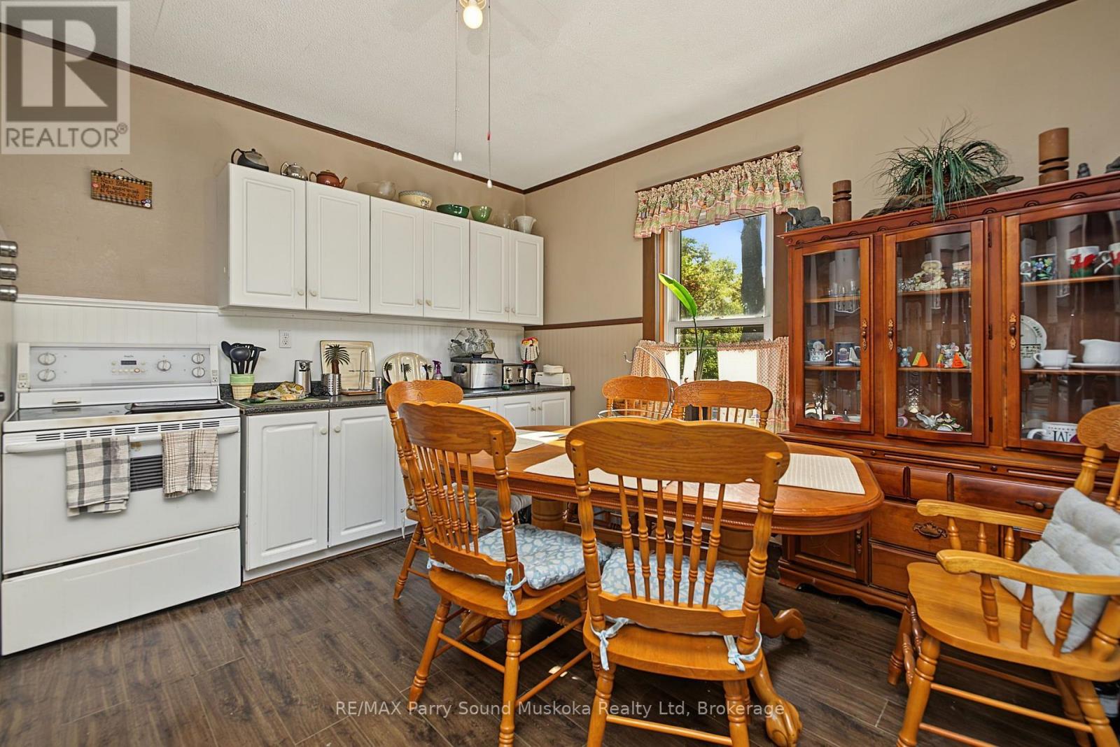15 Church Street Property Photo 22