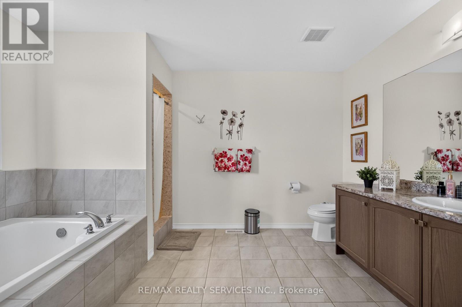 10 Munro Circle Property Photo 20