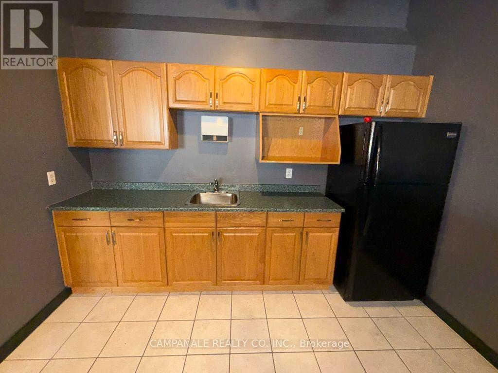 34 - 5470 Canotek Road Property Photo 3