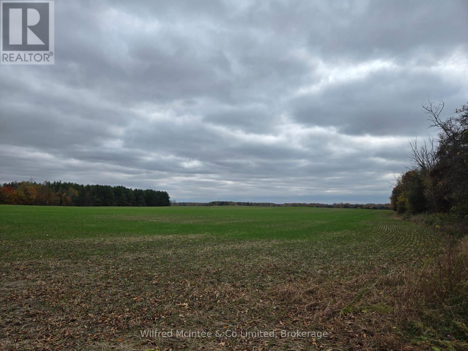 90654 Gilmore Line Property Photo 3