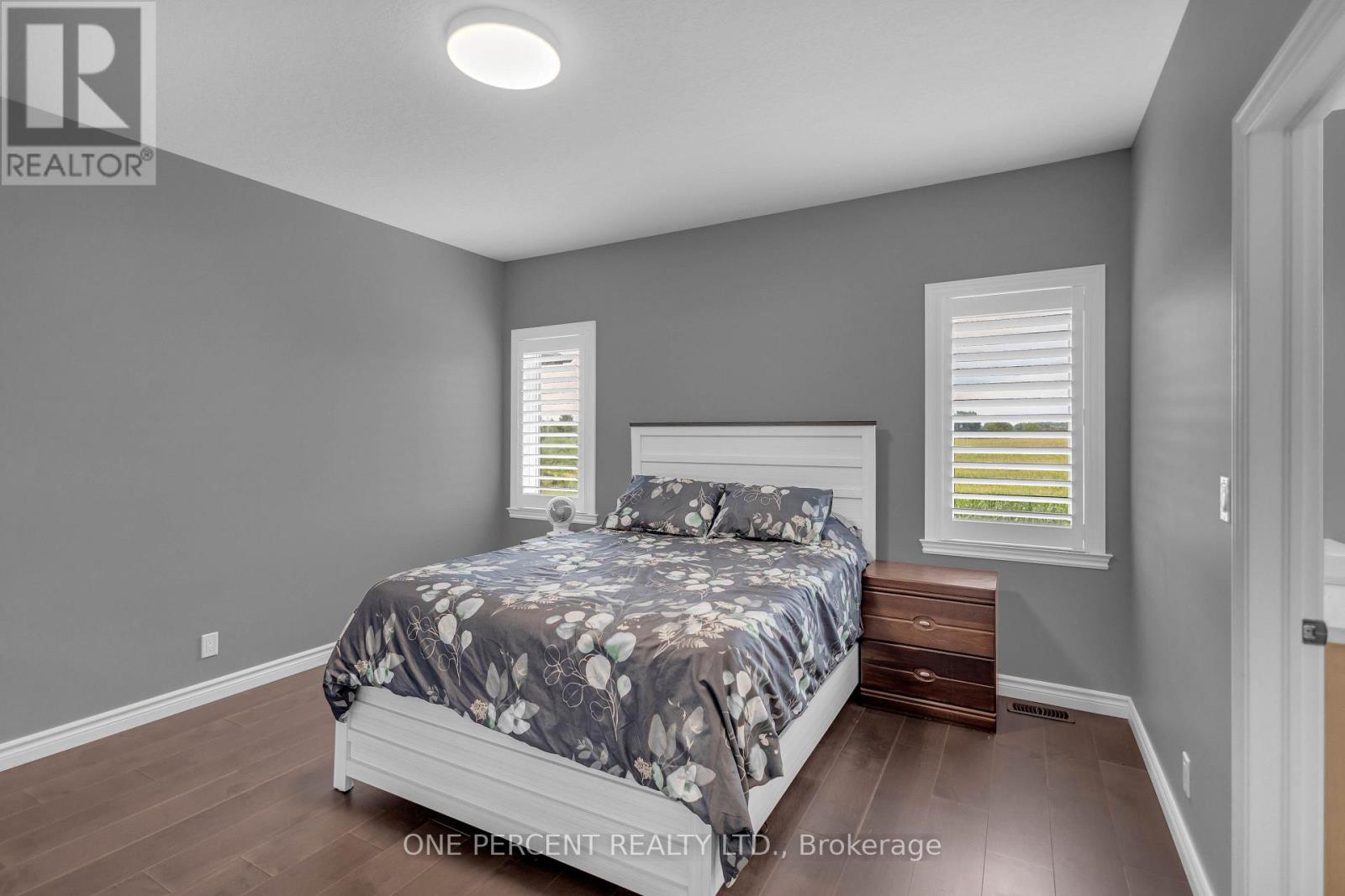 1410 Thompson Road E Property Photo 16