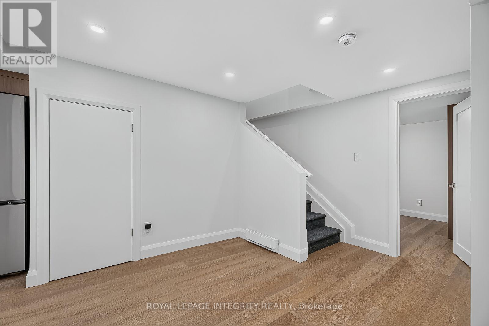 A - 775 Kingfisher Crescent Property Photo 7
