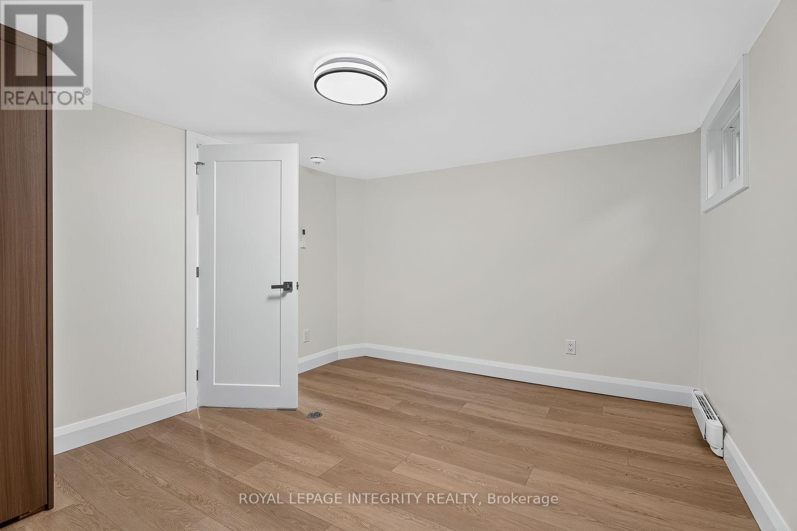 A - 775 Kingfisher Crescent Property Photo 20