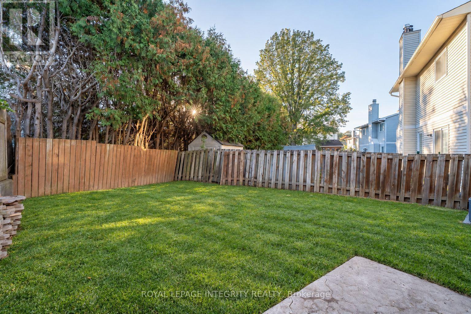 A - 775 Kingfisher Crescent Property Photo 22