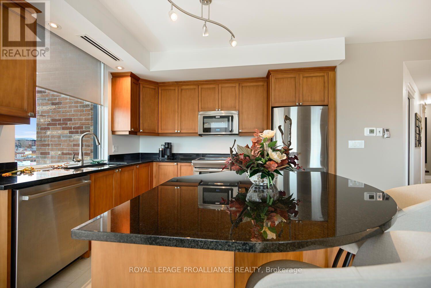 1004 - 15 St Andrew Street E Property Photo 17