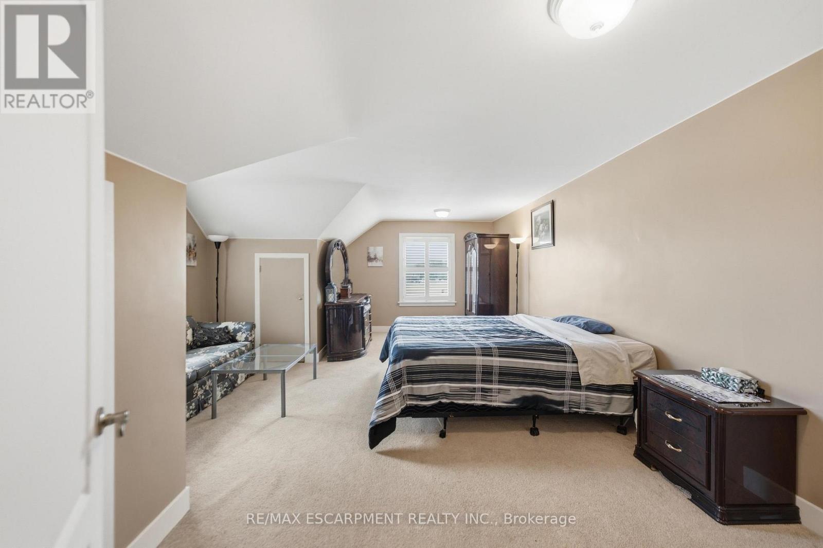 1260 Highway 8 Property Photo 22