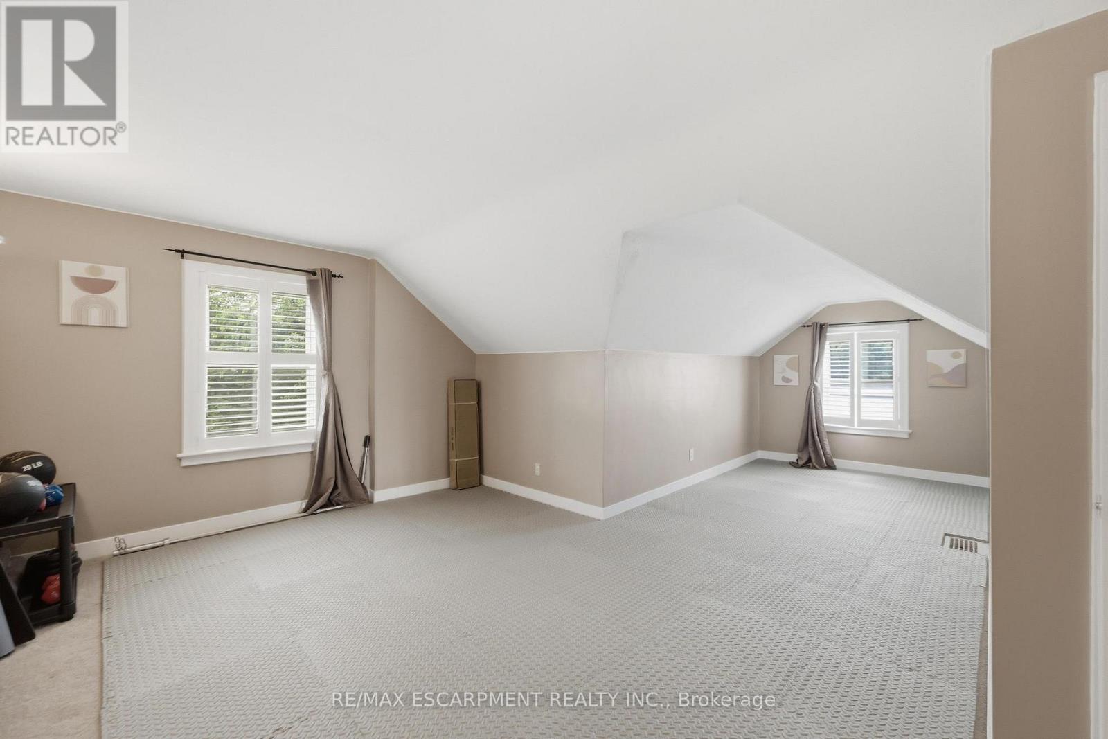1260 Highway 8 Property Photo 23